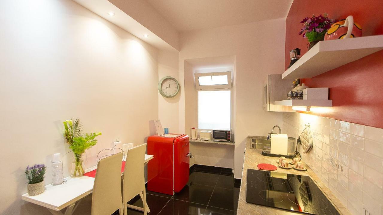 In Marco Aurelio Apartment Rom